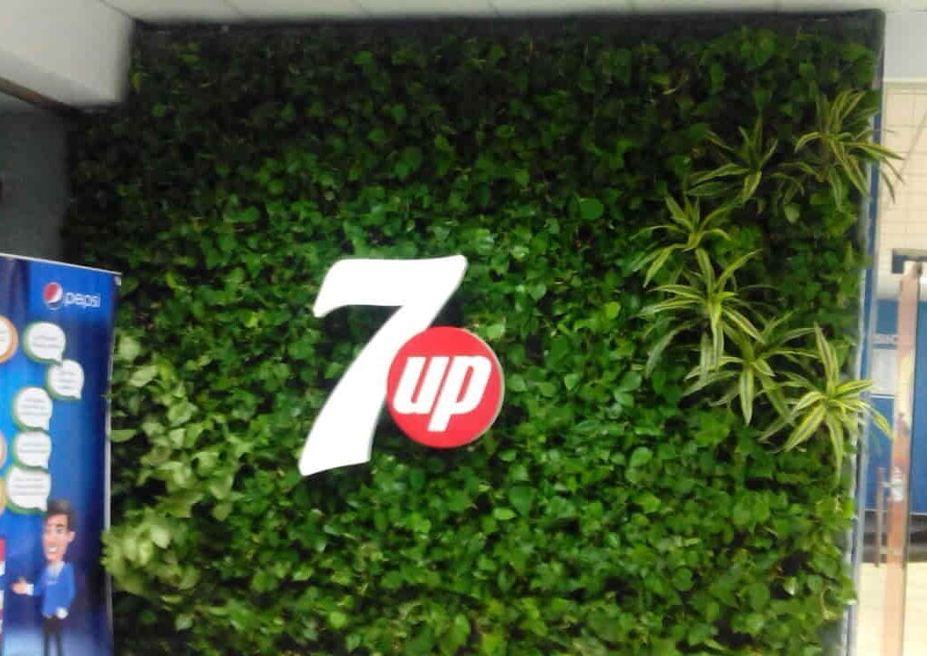 7 UP